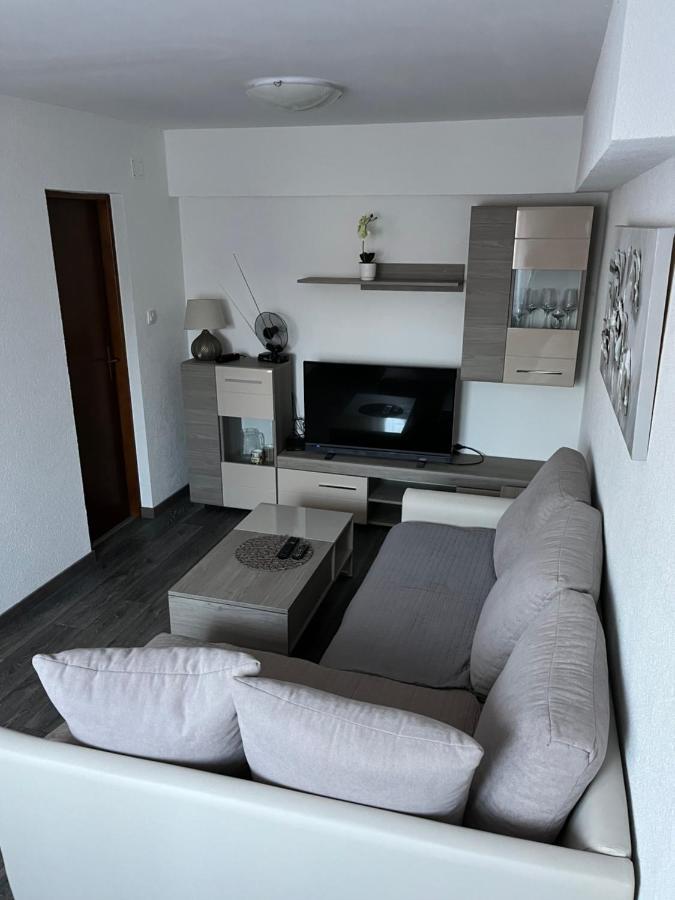 Room In Otocac Helena Exteriér fotografie